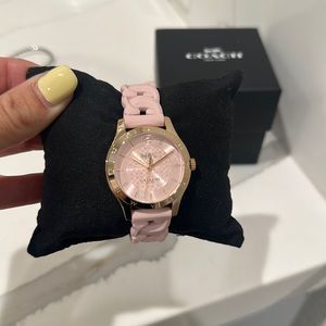 New coach baddy watch with silicone band